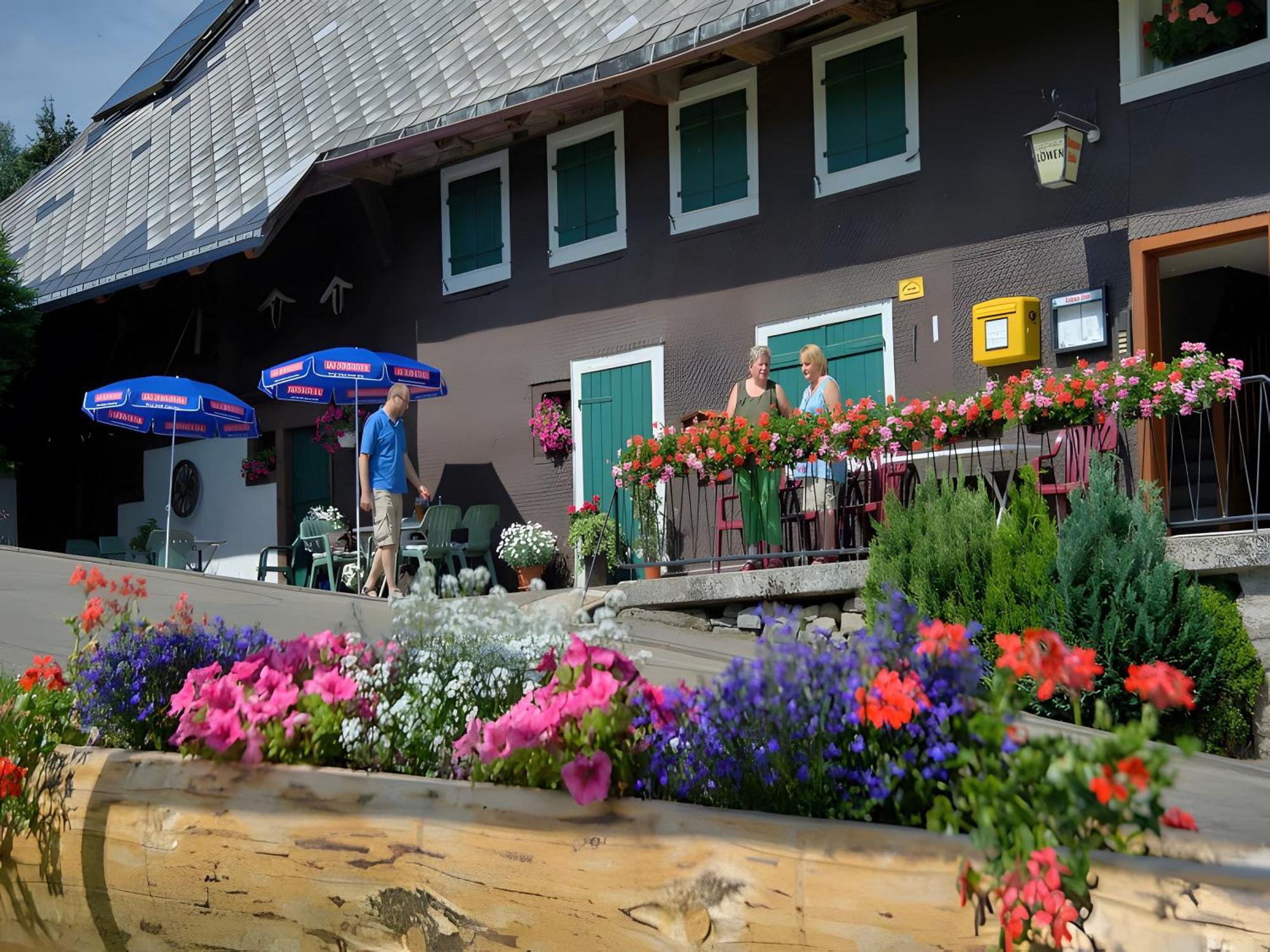 Gasthaus-Pension Zum Loewen Grafenhausen Εξωτερικό φωτογραφία
